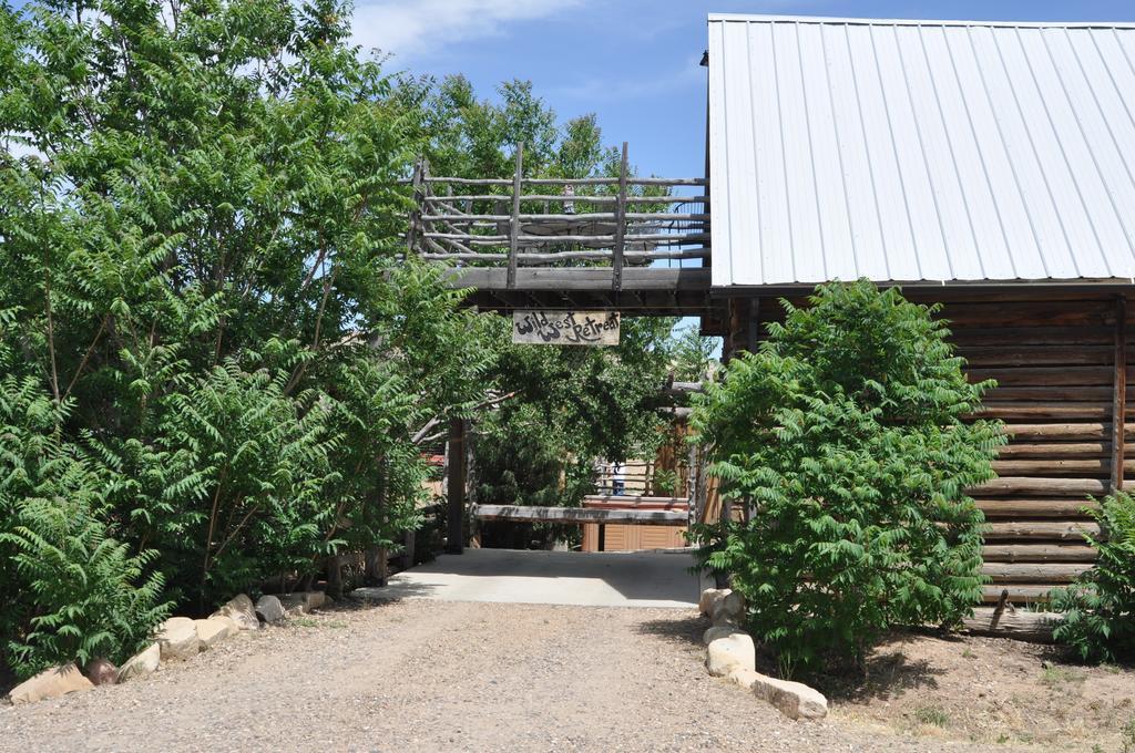 Вилла Wild West Retreat Эскаланте Номер фото